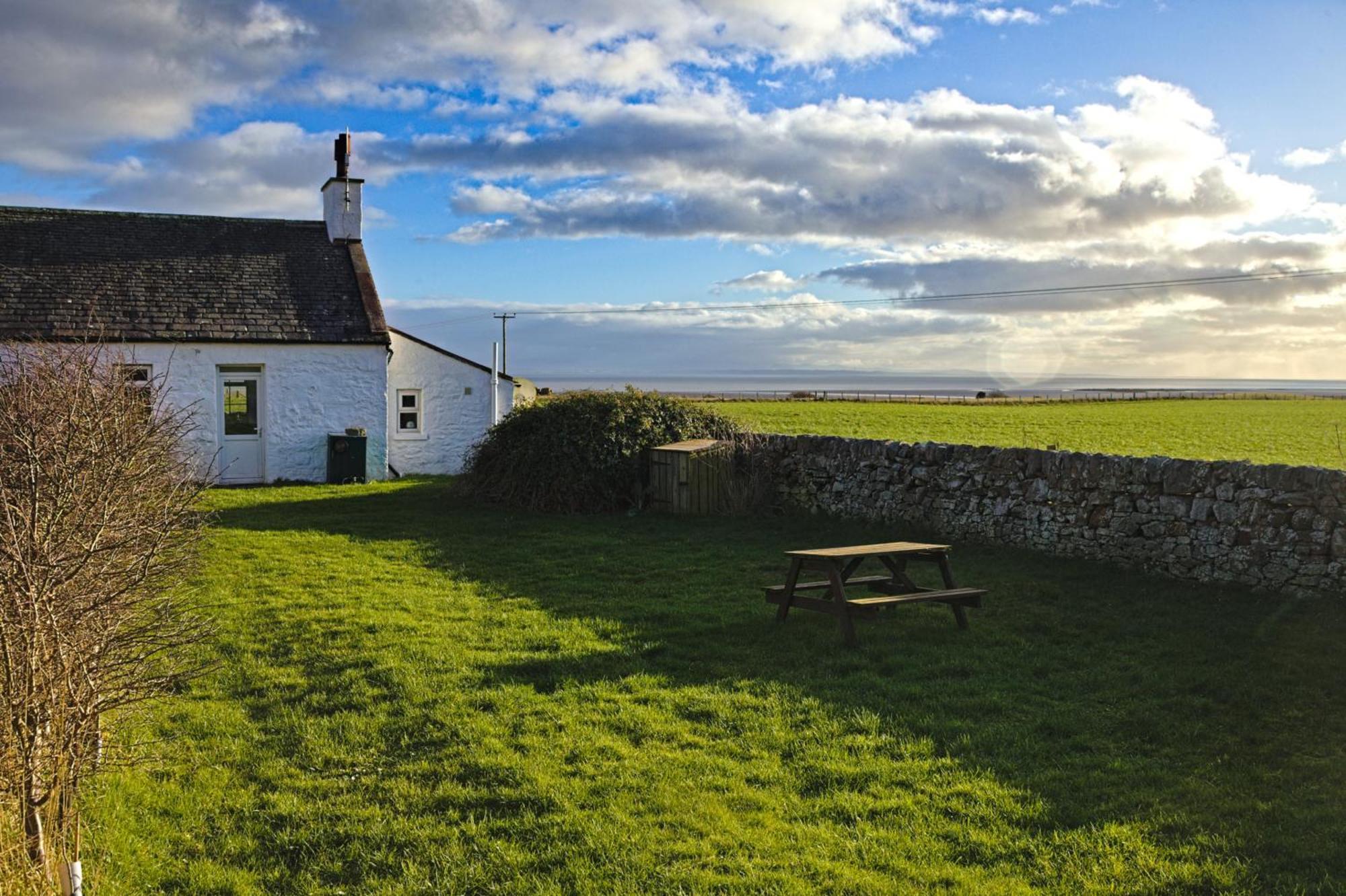 Powillimount Cottage Kirkbean Exterior photo